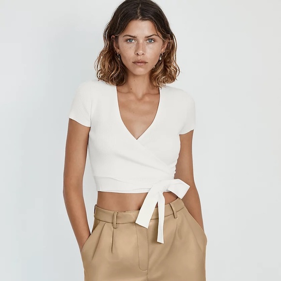 LITTLE MOON• moon 🌙 Prunella knit top✨ - Picture 2 of 3